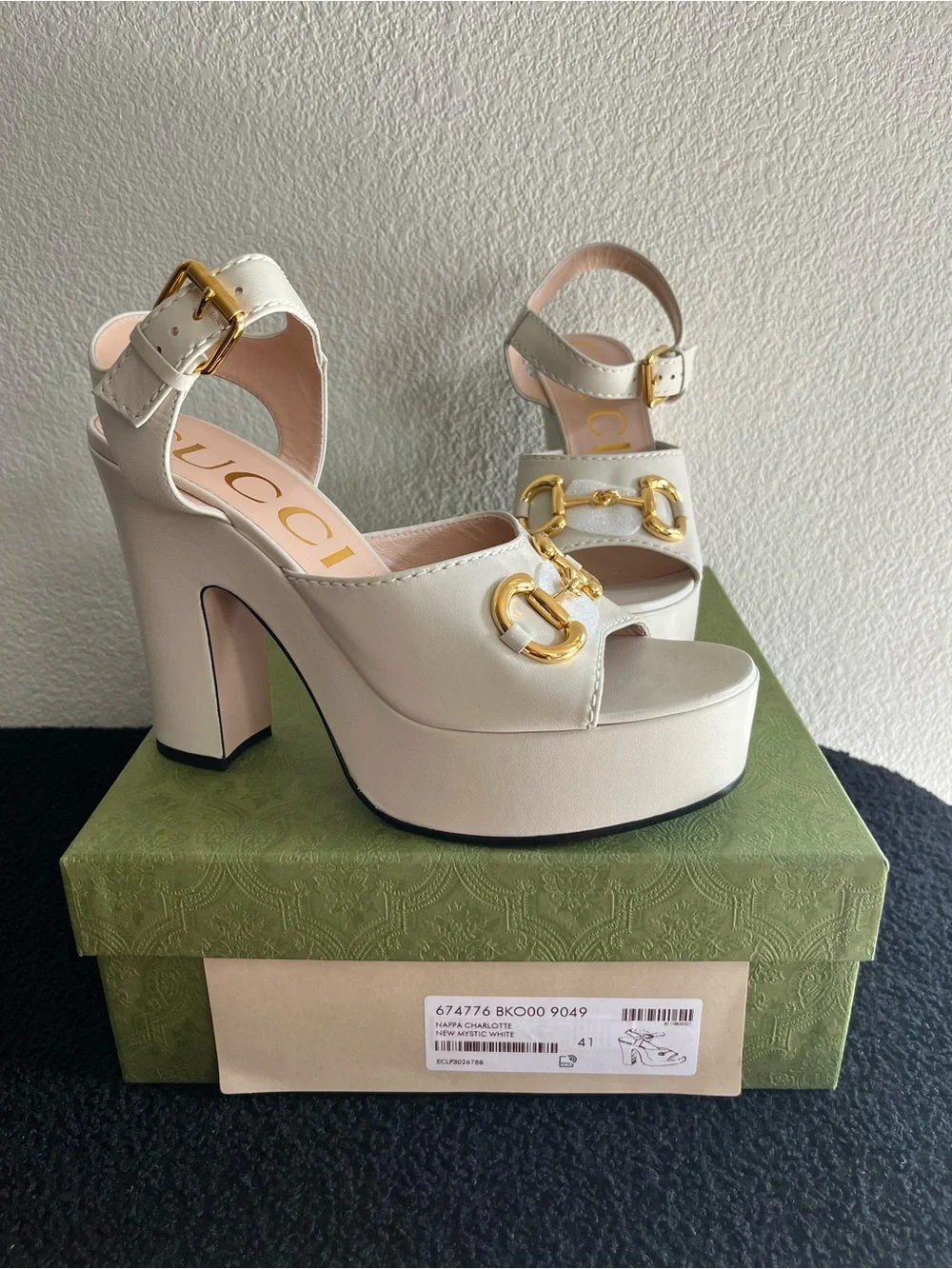 NEW Gucci White Mystic Leather Platform Sandals with Gold Horsebit Detail EU 41